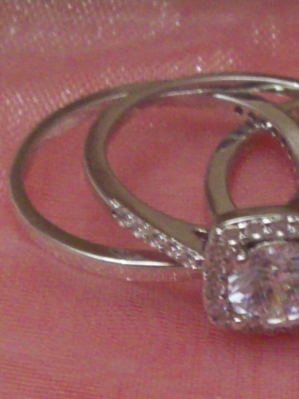 Stunning Women's Cubic Zirconium Wedding Set, Size 10, NWOT - Picture 4 of 6